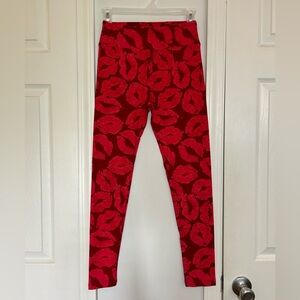 LuLaRoe Leggings with Red Lipstick Kisses Print